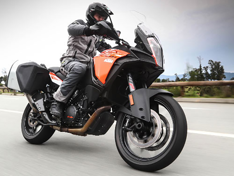 Reconnaitre les bruits du moteur d’une moto reussircodedelaroute.fr